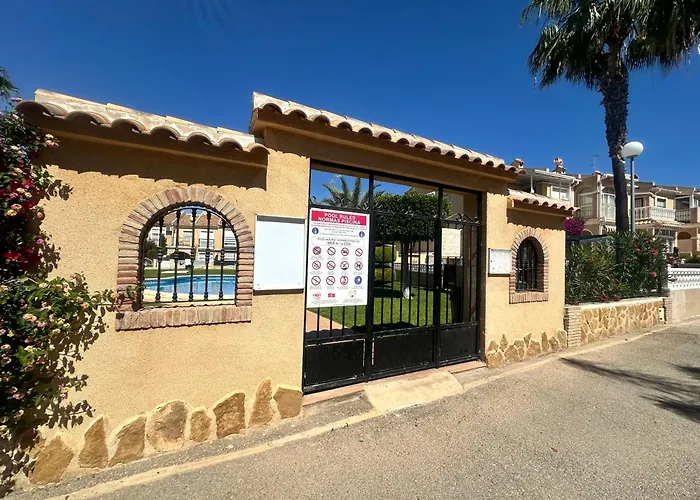 Lägenhet Homely Royal Torrevieja