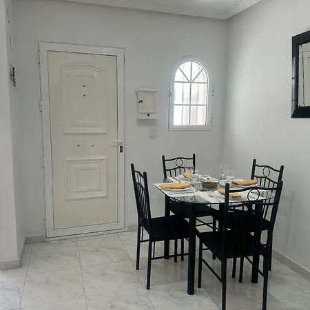 Homely Royal Διαμέρισμα *