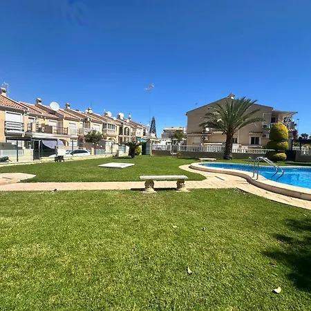 Homely Royal Apartman Torrevieja