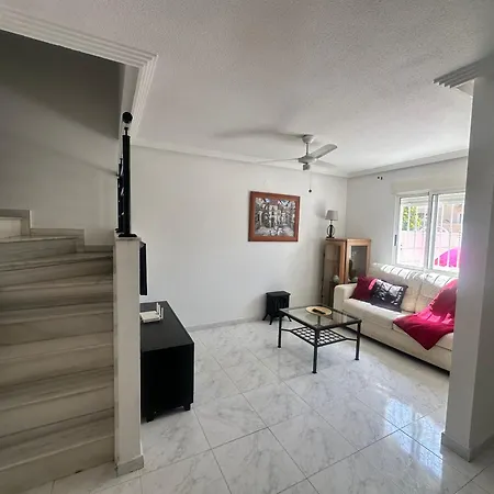 Homely Royal Apartman *