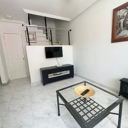Homely Royal Apartment Torrevieja