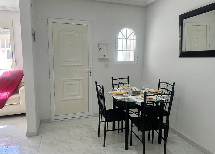 Homely Royal Apartamento *